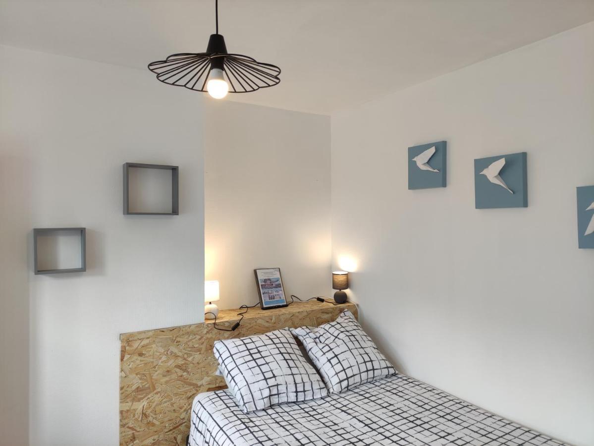 Les Lumieres Du Phare Apartment Calais Exterior foto